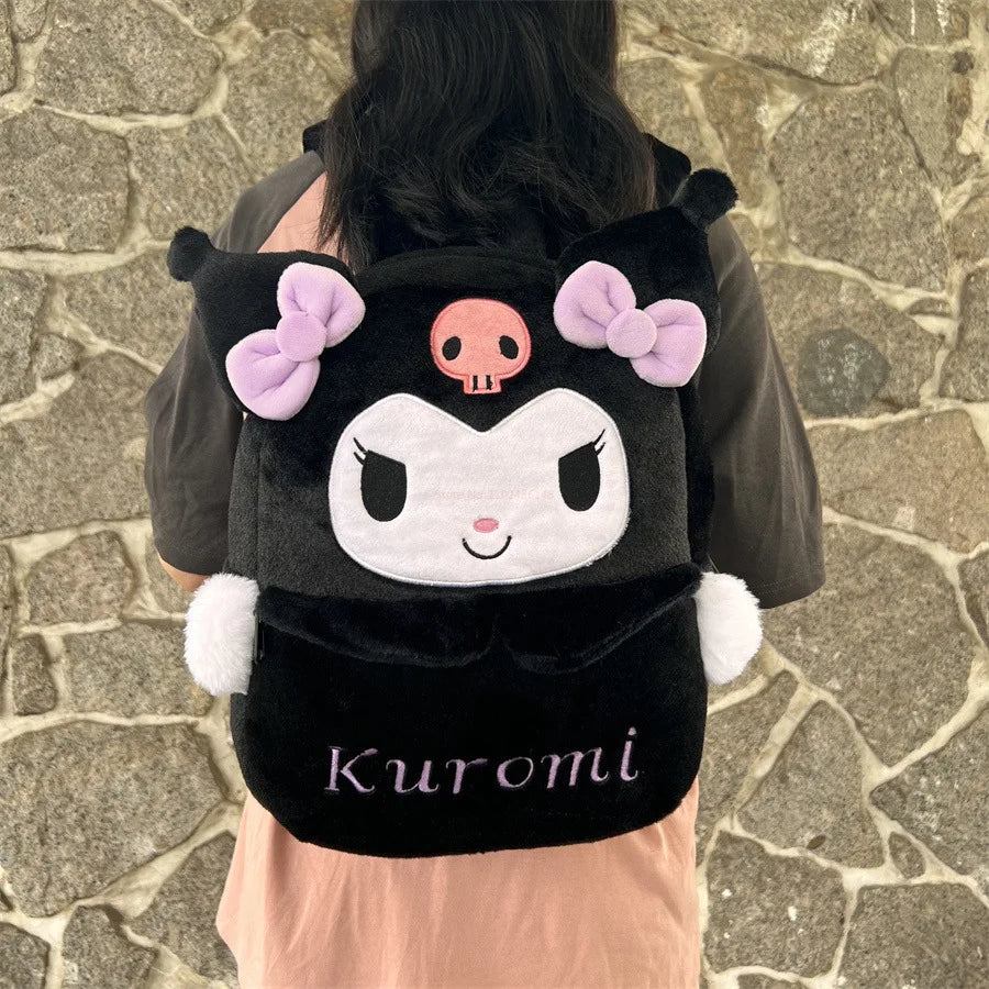MOCHILA DE PELUCIA COM ESTAMPA FOFINHA ANIME
