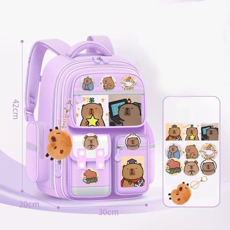 MOCHILA ESCOLAR COM DESENHO DE CAPIVARA UNISSEX