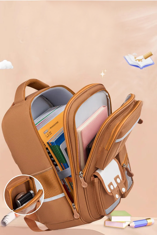 MOCHILA ESCOLAR COM DESENHO DE CAPIVARA UNISSEX