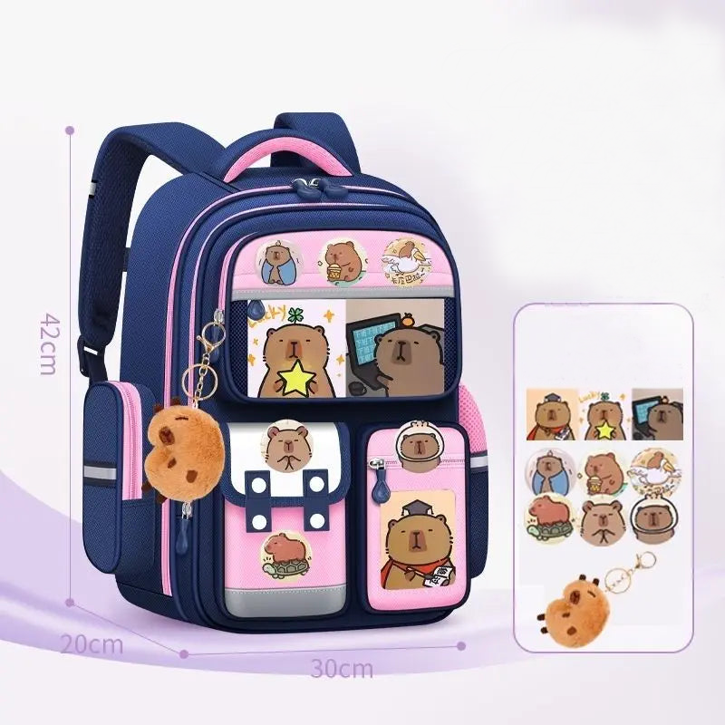 MOCHILA ESCOLAR COM DESENHO DE CAPIVARA UNISSEX